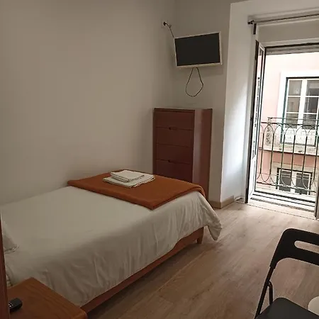 Martim Moniz 28 Guest House-2